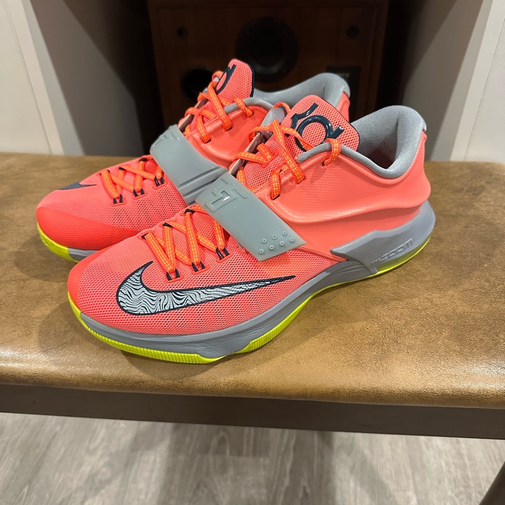 KD 7 35,000 degrees